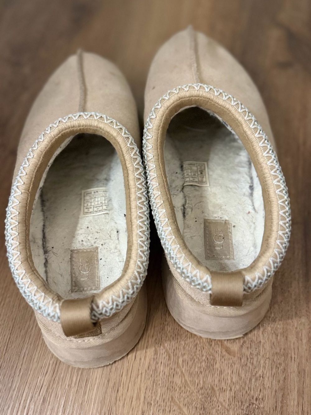 UGG Women's Tan Suede Slip-On Platform Clog Slippers - Picture 3 of 5